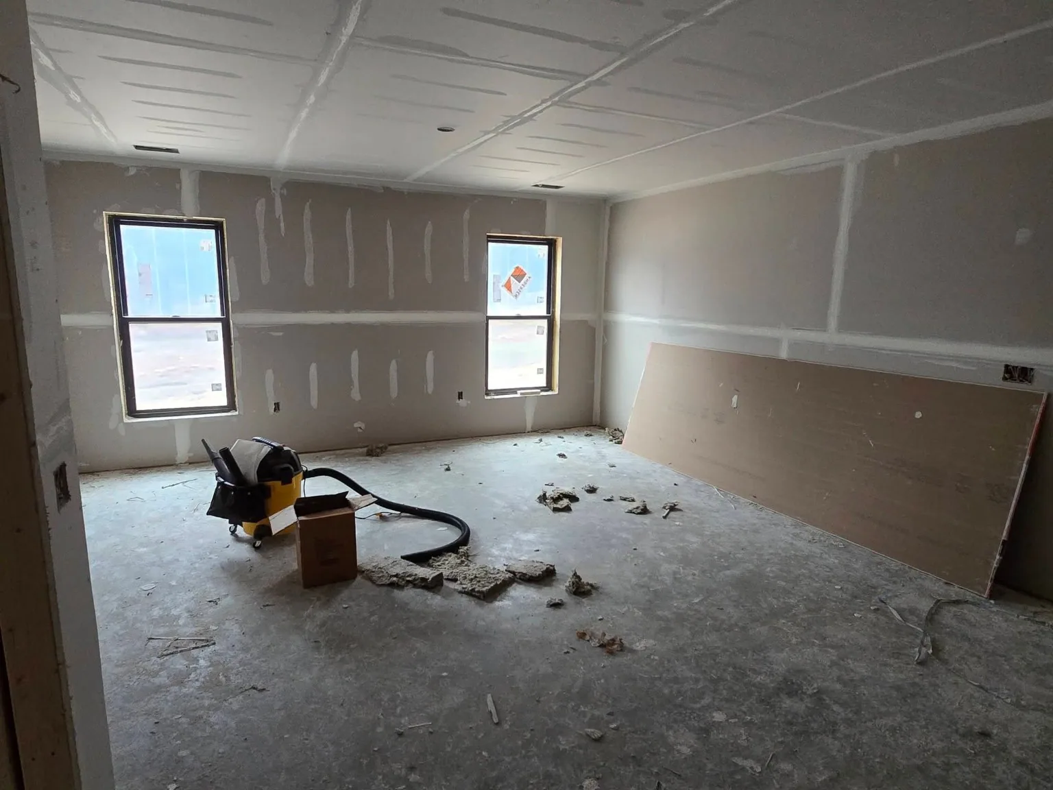 Newly constructed house drywall finishing stage