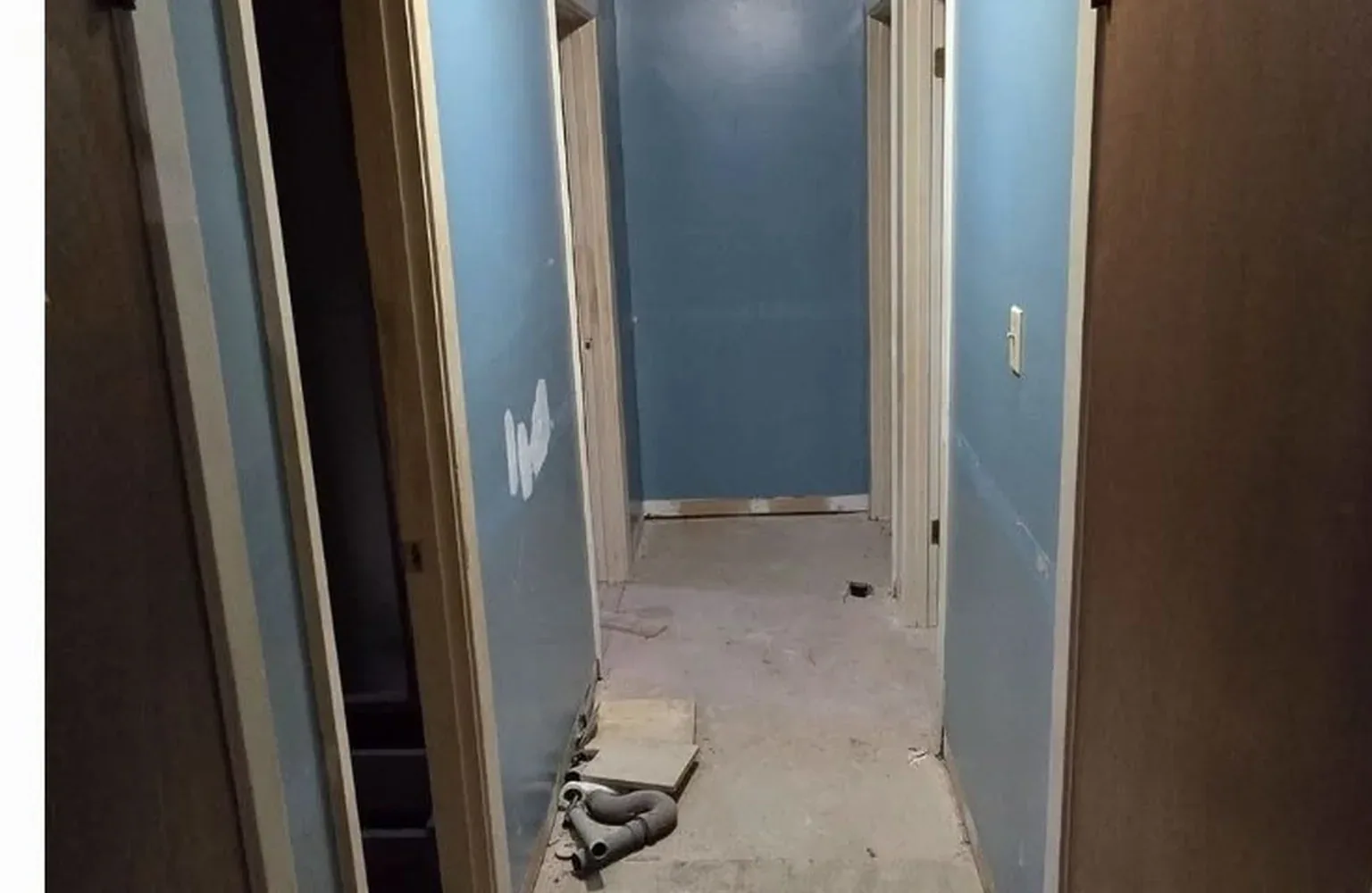 Hallway Renewal before remodeling
