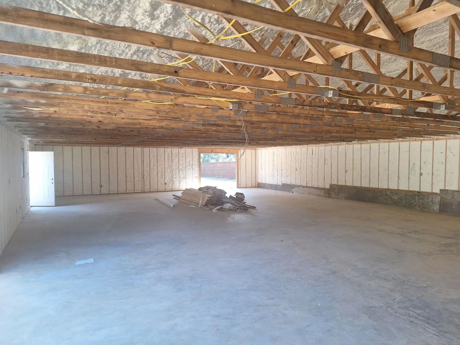 Open insulated shop interior space